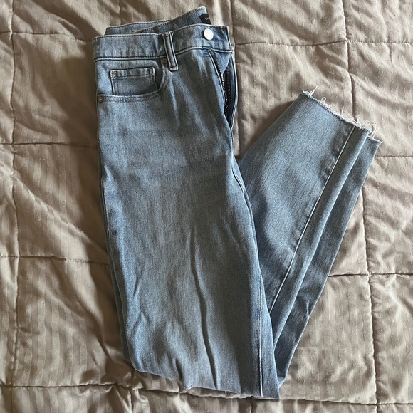 Banana Republic Denim - 🤍Banana Republic skinny jeans 🤍 size 28